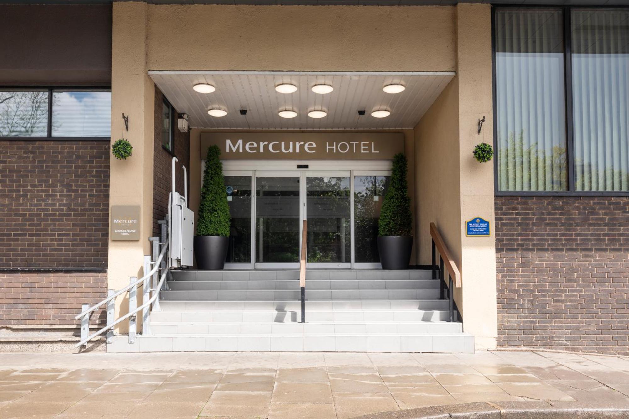 Mercure Centre Hotel 4*